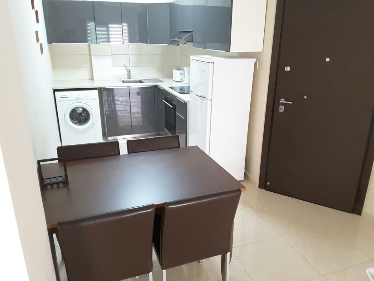 Lighthouse By The Sea Lovely 2Bdr Apartment Paphos Buitenkant foto