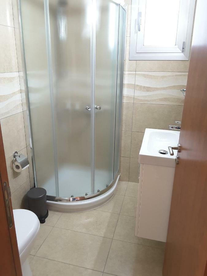 Lighthouse By The Sea Lovely 2Bdr Apartment Paphos Buitenkant foto
