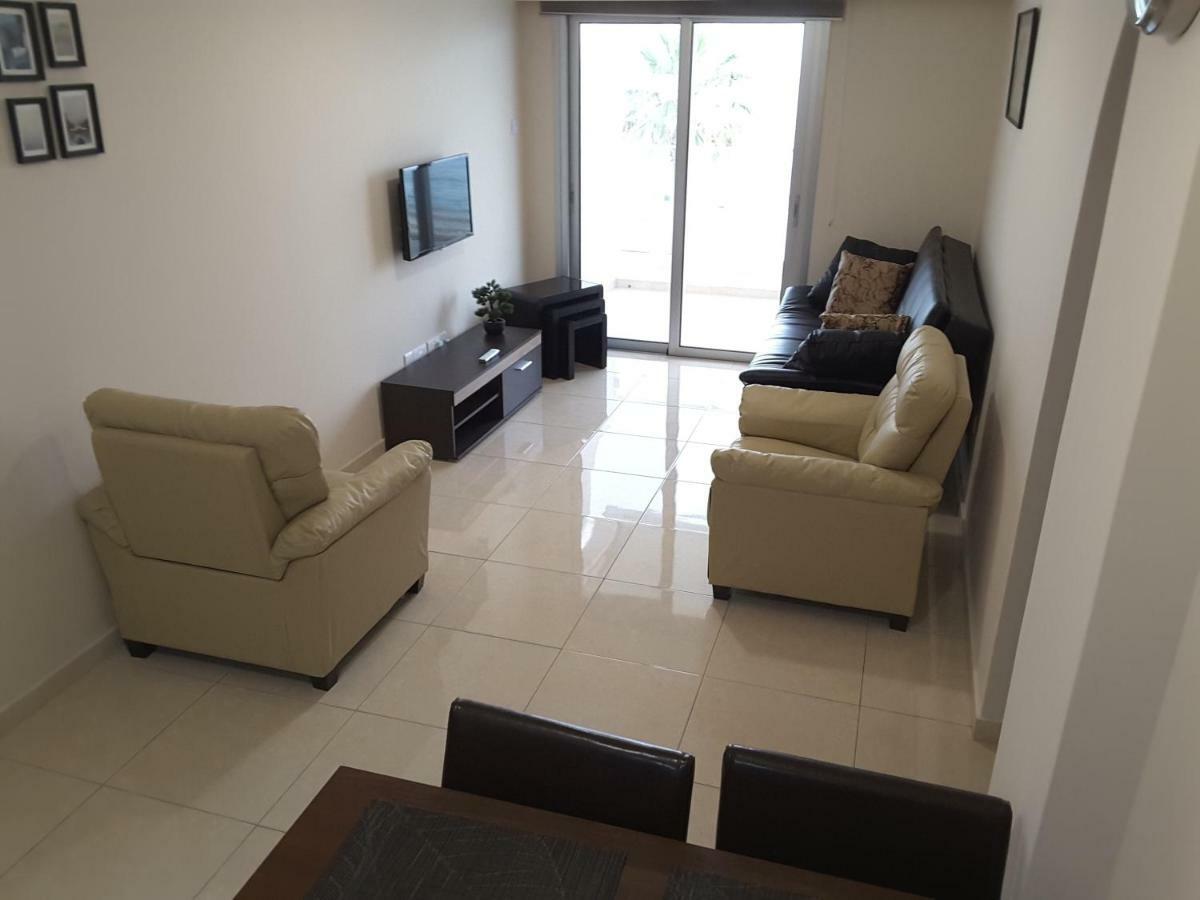 Lighthouse By The Sea Lovely 2Bdr Apartment Paphos Buitenkant foto